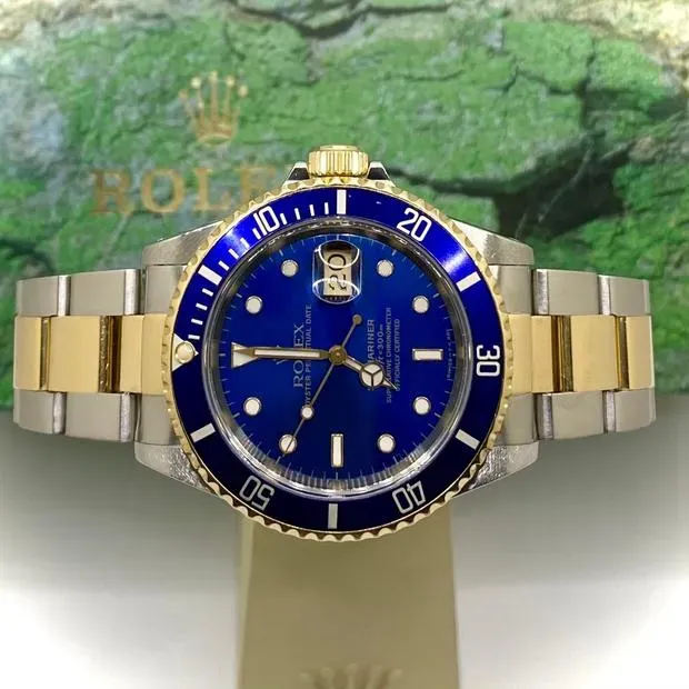 Rolex Submariner Date -16613 - Good (With papers) - Watch only